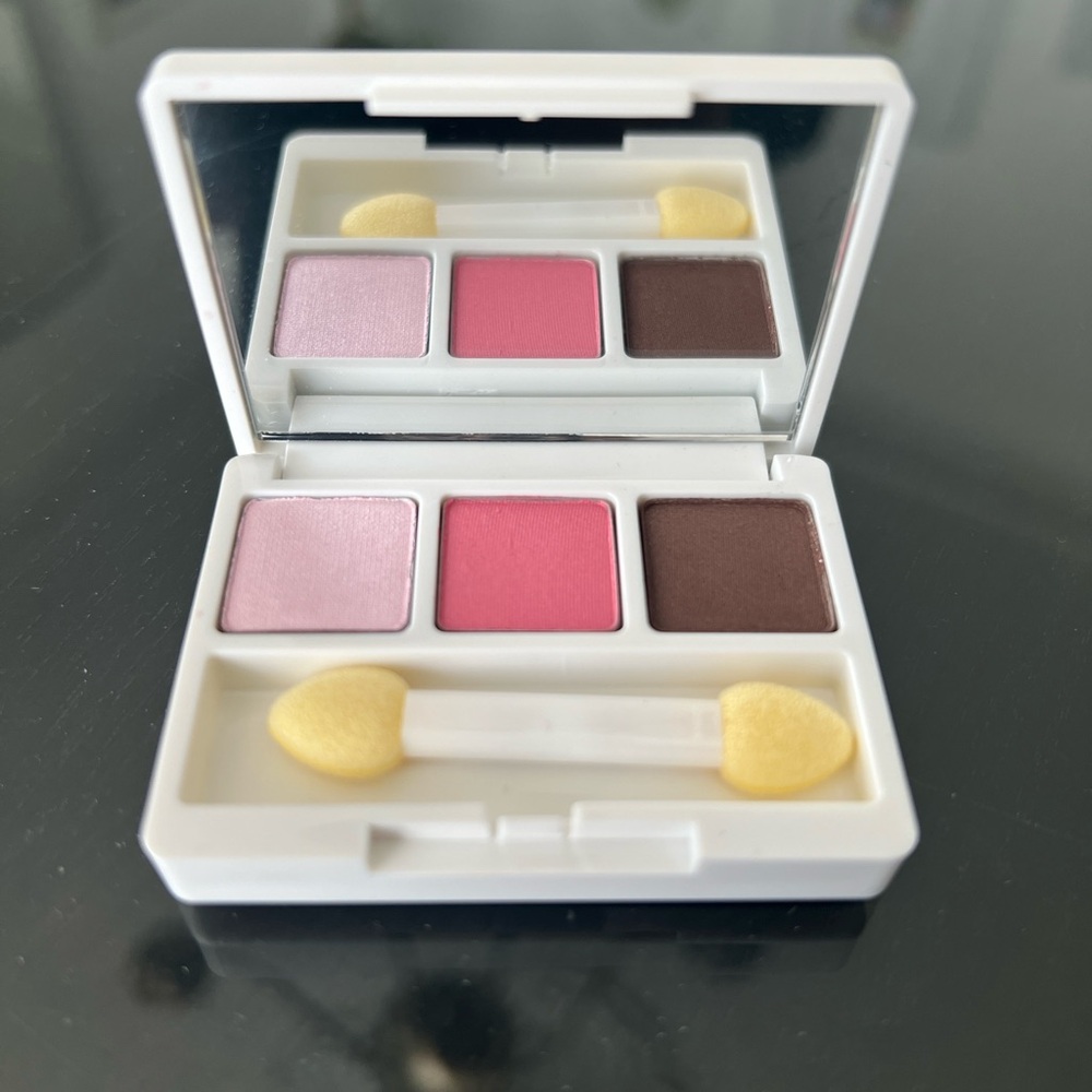 Clinique Eye shadow trio